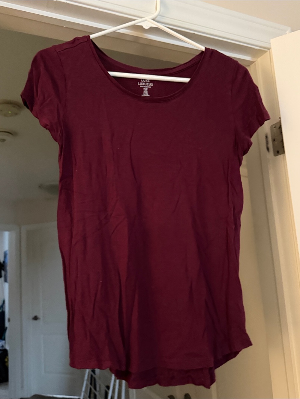 5/$25 GAP Women's Short Sleeve Scoop Neck Tee - Maroon